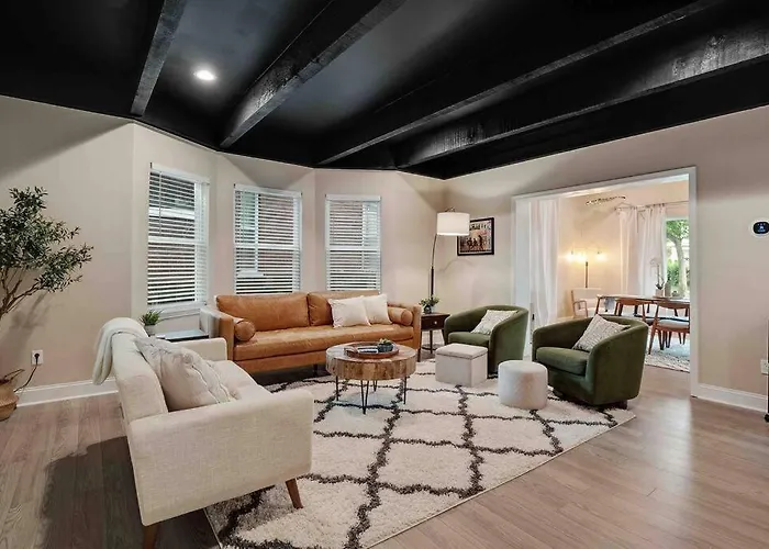 Memphis Midtown Oasis In The Heart Of Midtown!