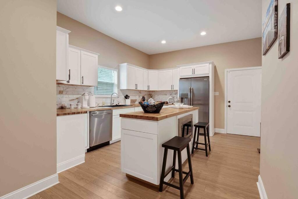 Villa Midtown Oasis In The Heart Of Midtown! *
