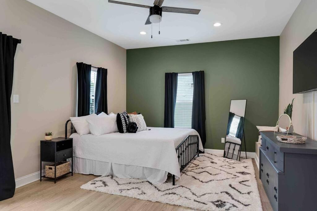 Villa Midtown Oasis In The Heart Of Midtown! *