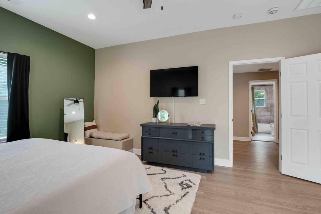 Villa Midtown Oasis In The Heart Of Midtown! *