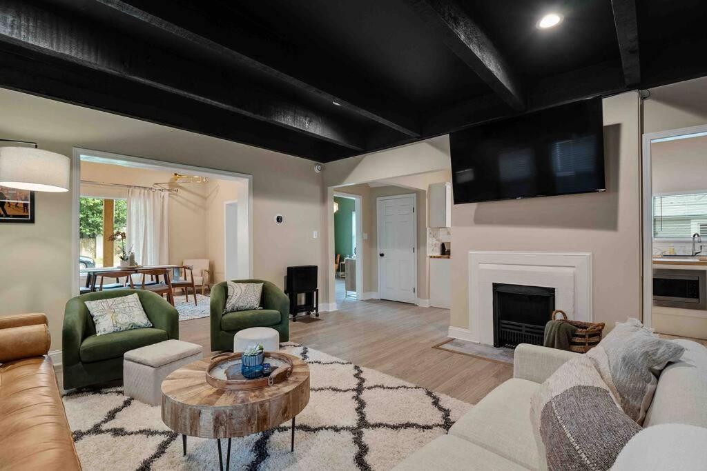 Midtown Oasis In The Heart Of Midtown! * Memphis